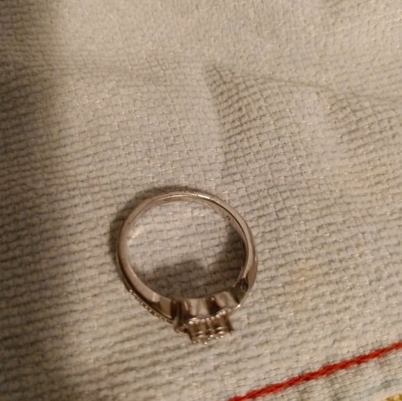Wedding ring - Picture 4 of 5